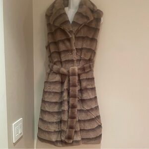 CHARM CHIC Faux fur long belted vest